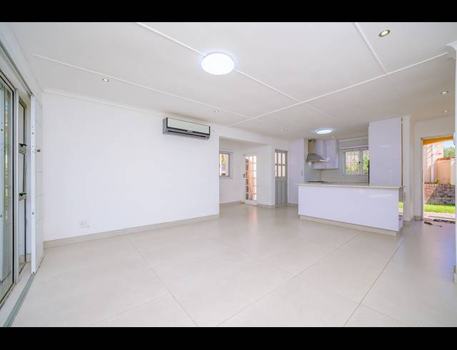 2 BEDROOM SIMPLEX FOR SALE IN SHERWOOD